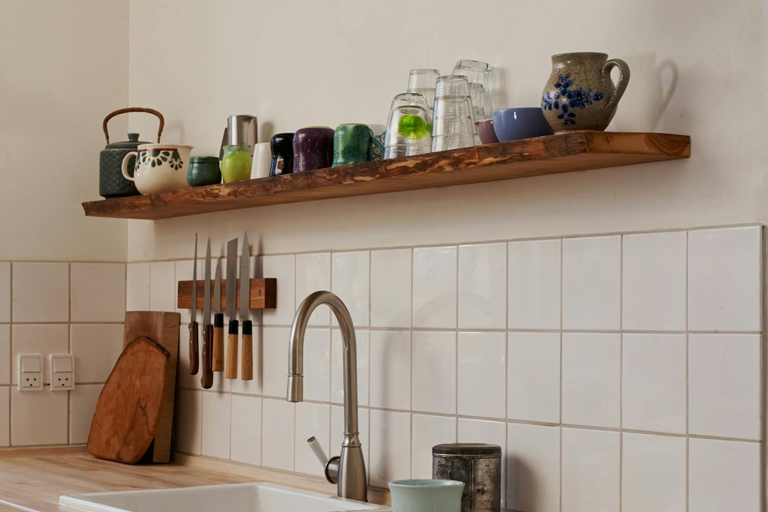 Undgå at hylden falder ned!